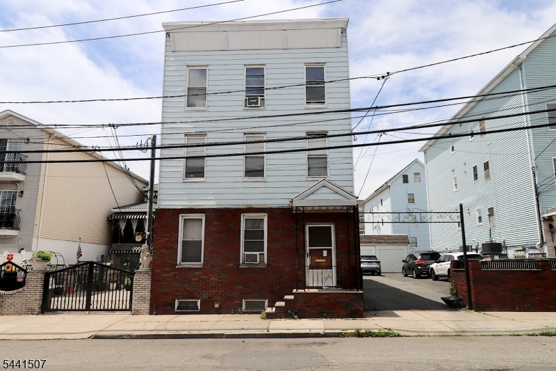 66-68 Chambers St