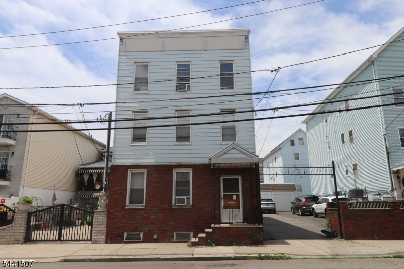 66-68 Chambers St