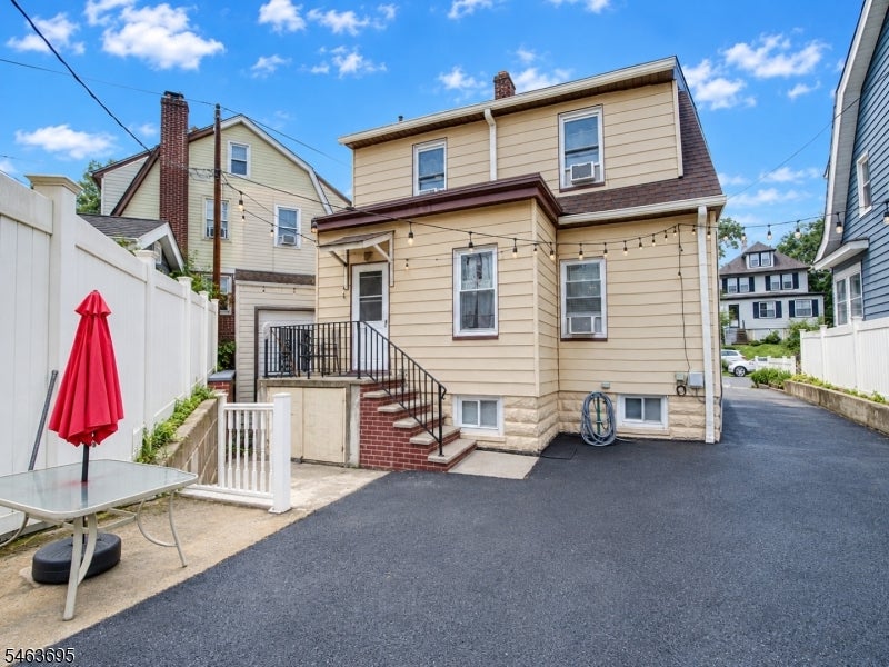 93 Midland Ave