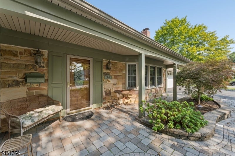 34 Hughes Rd