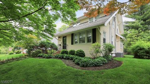 Photo of 645 Kimball Ave, Westfield, NJ 07090 (MLS # 3991311)