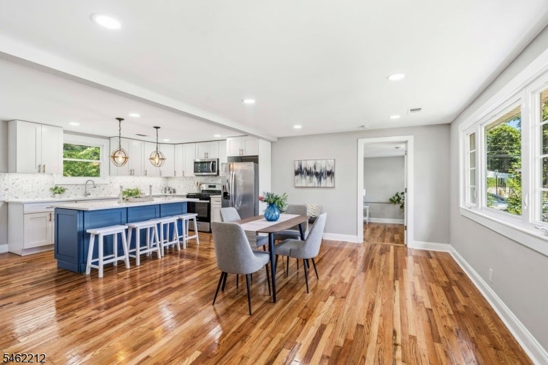 18 Lorelei Rd