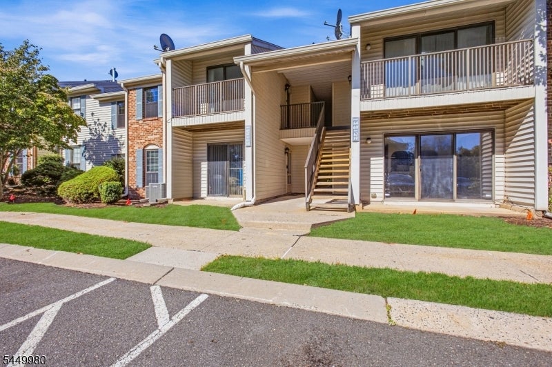 61 Taylor Dr