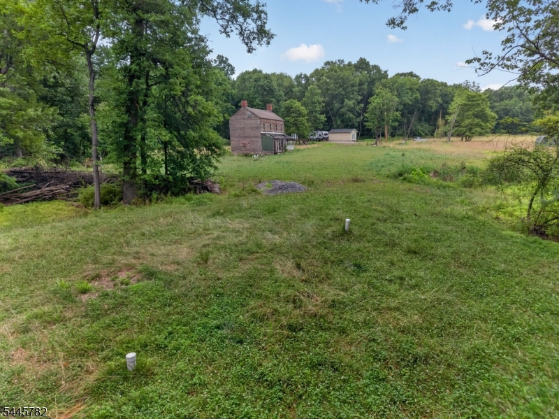 41 FEATHERBED LANE
