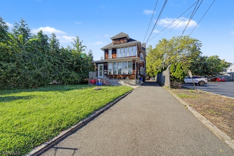 327 North Ave E