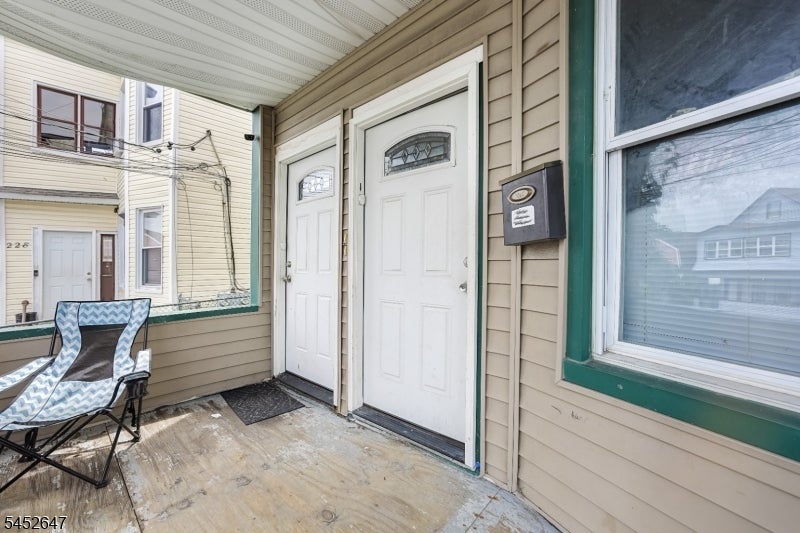 224 Lawrence St