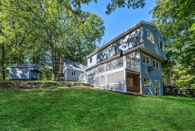 19 River Rd