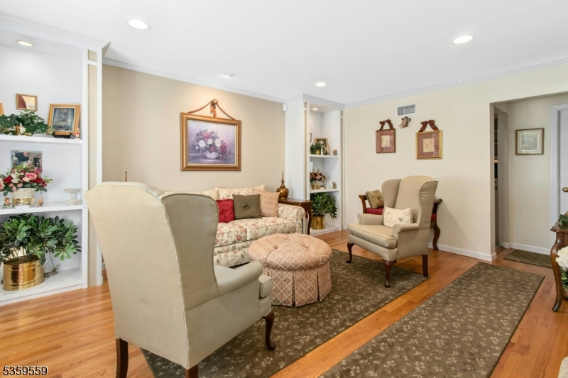 61 FURBER AVENUE