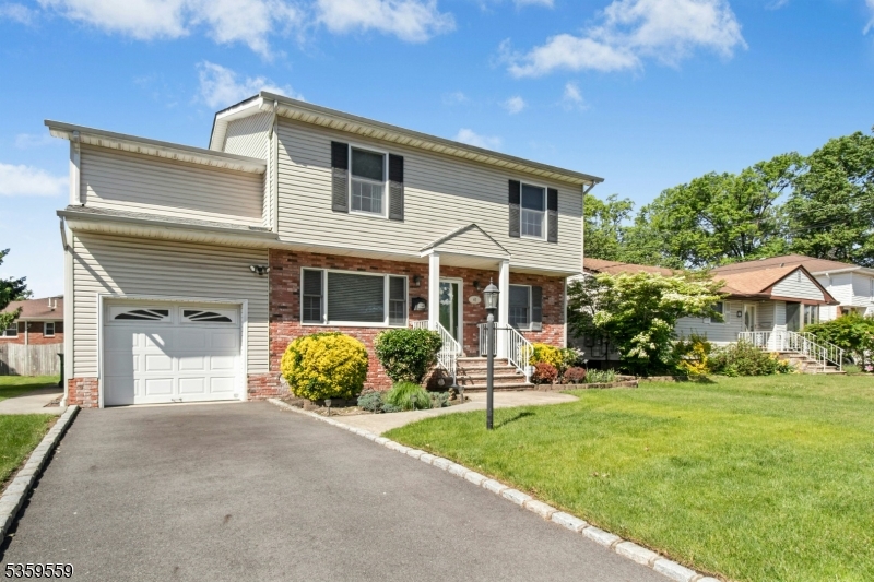 61 FURBER AVENUE