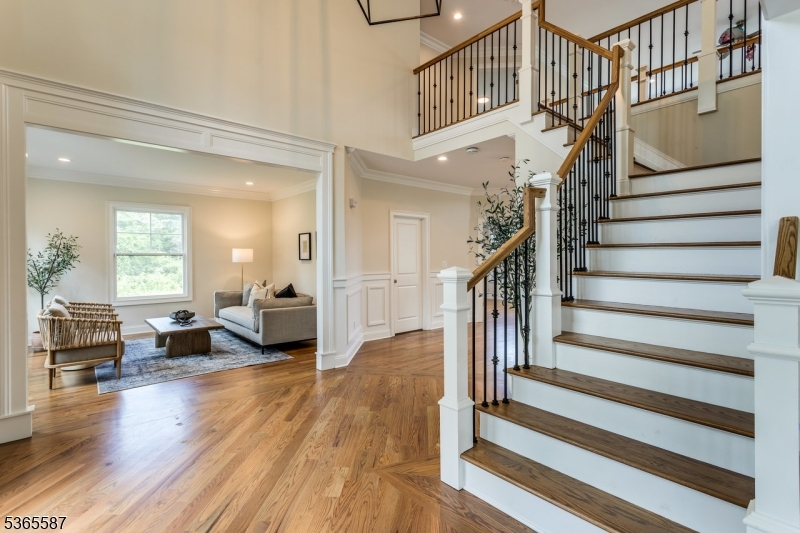 9 Gregory Ct