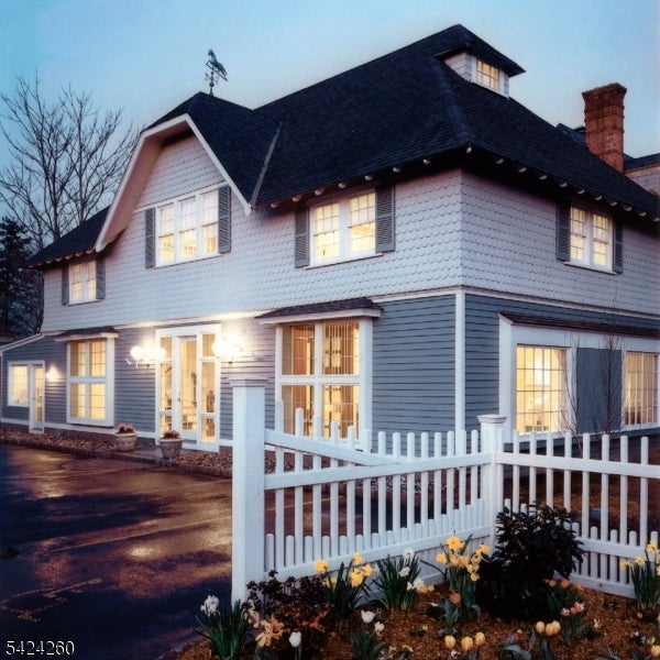 264 South St