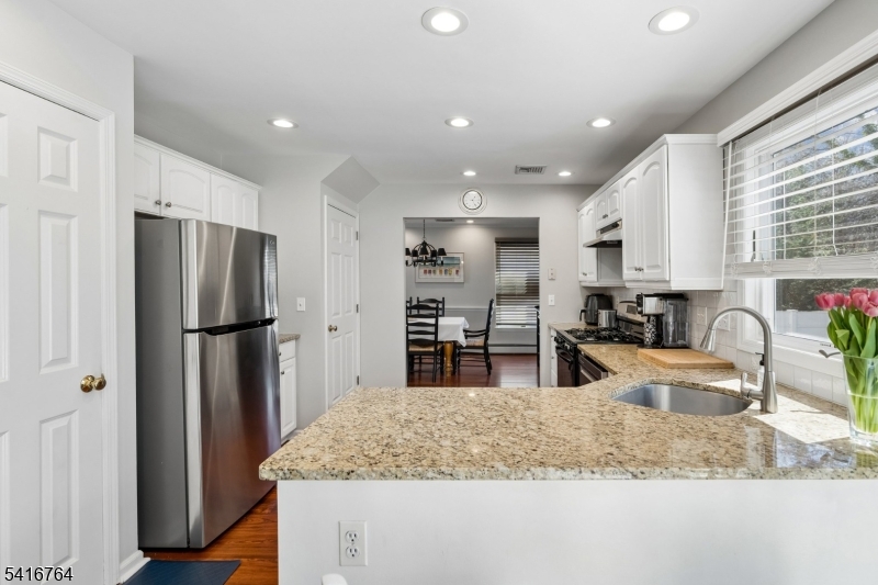 18 Fox Hollow Trl