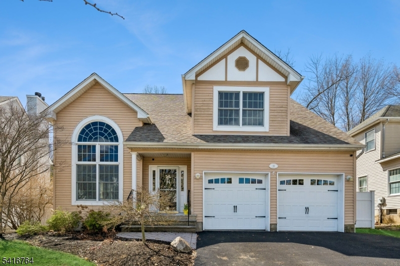 18 Fox Hollow Trl