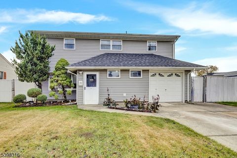 85 Whitman St Carteret Boro NJ 07008