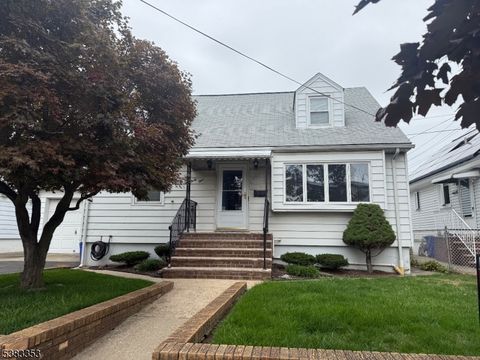 344 10Th St Carlstadt Boro NJ 07072