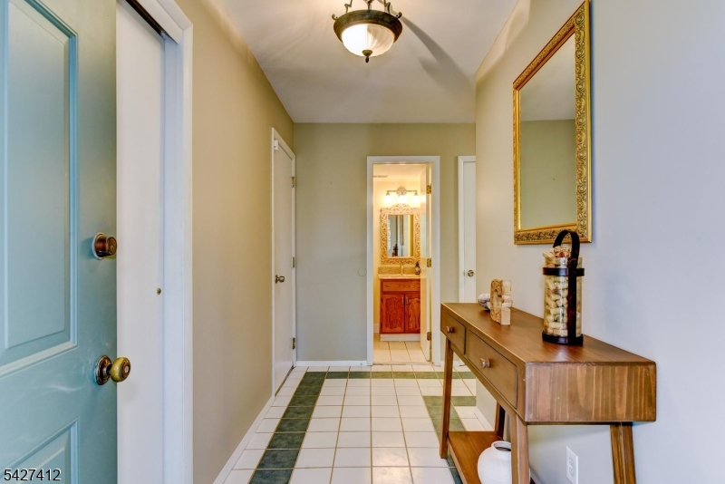 50H Beacon Hill Rd H