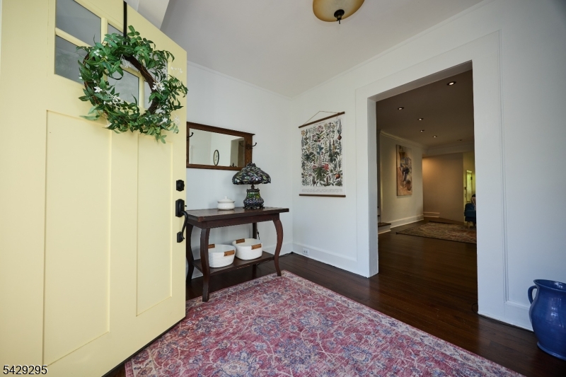 1 Edgewood Pl
