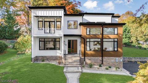 6 CAMBRIDGE DRIVE Millburn Twp. NJ 07078