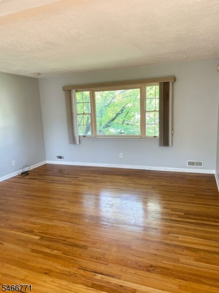 23 Winthrop Rd