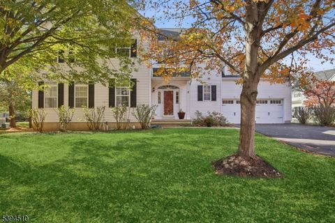 Photo of 12 Hansom Rd, Bernards, NJ 07920 (MLS # 3995389)