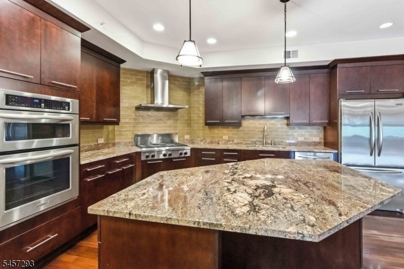 40 W Park Place Unit 513 513