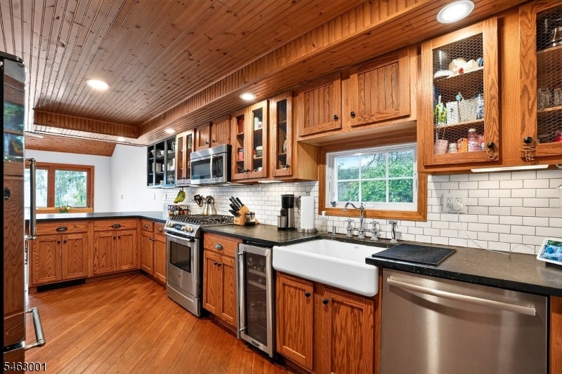 106 Demarest Rd
