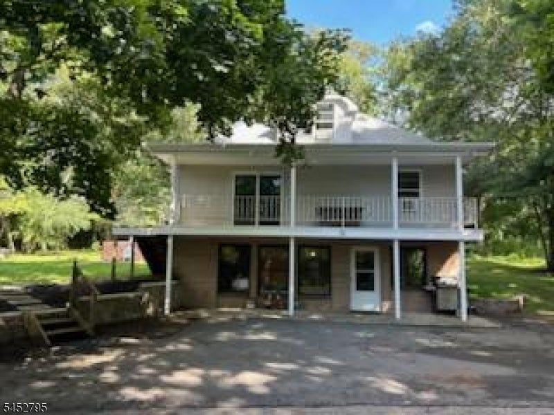16 Pleasant Hill Rd