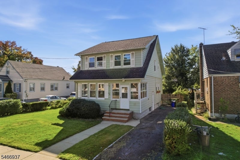 428 E 4Th Ave