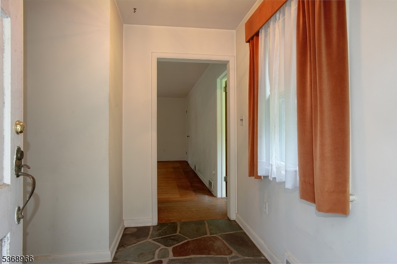 37 Furnace Rd