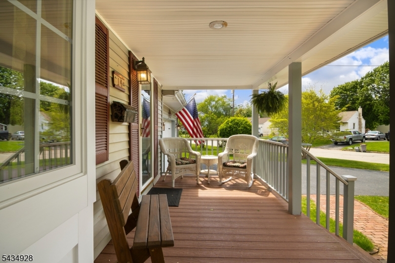 14 Justine Pl