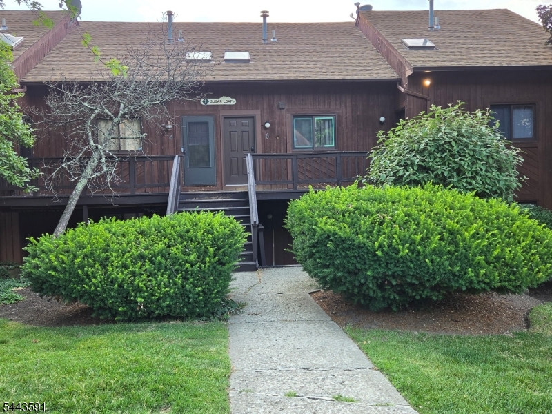 1 Sugar Loaf Ct Unit 8 8