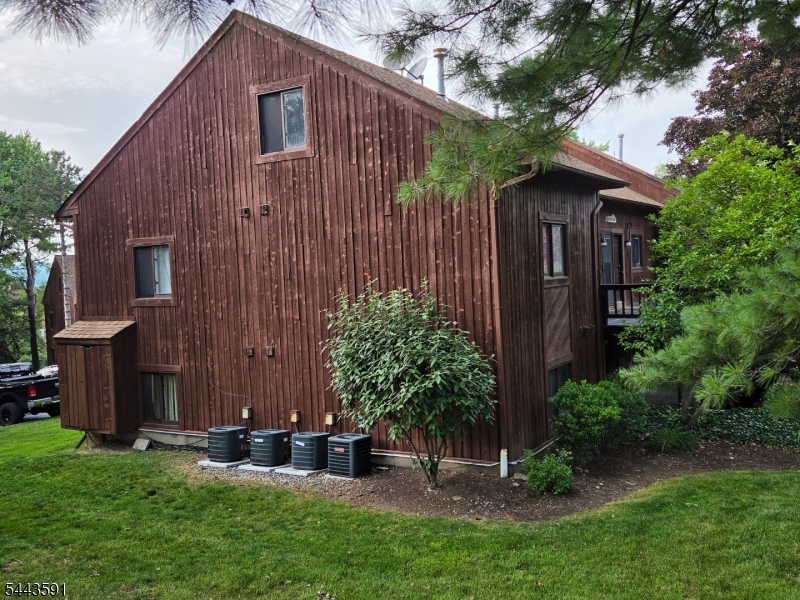 1 Sugar Loaf Ct Unit 8 8