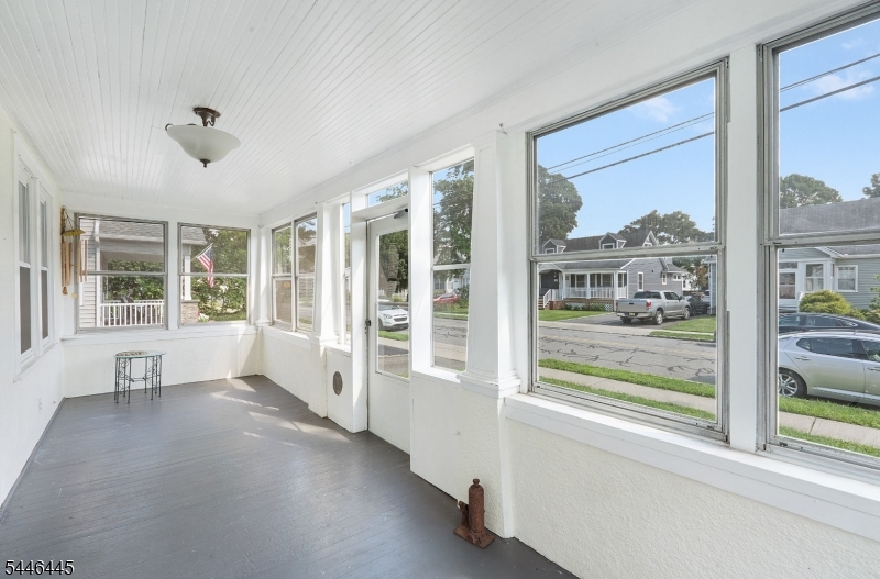87 Fairchild Ave