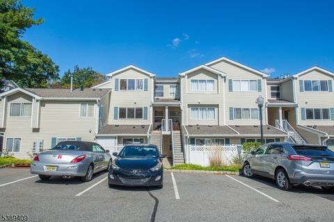 Photo of 17 Livingston Rd, Morris, NJ 07960 (MLS # 3991459)