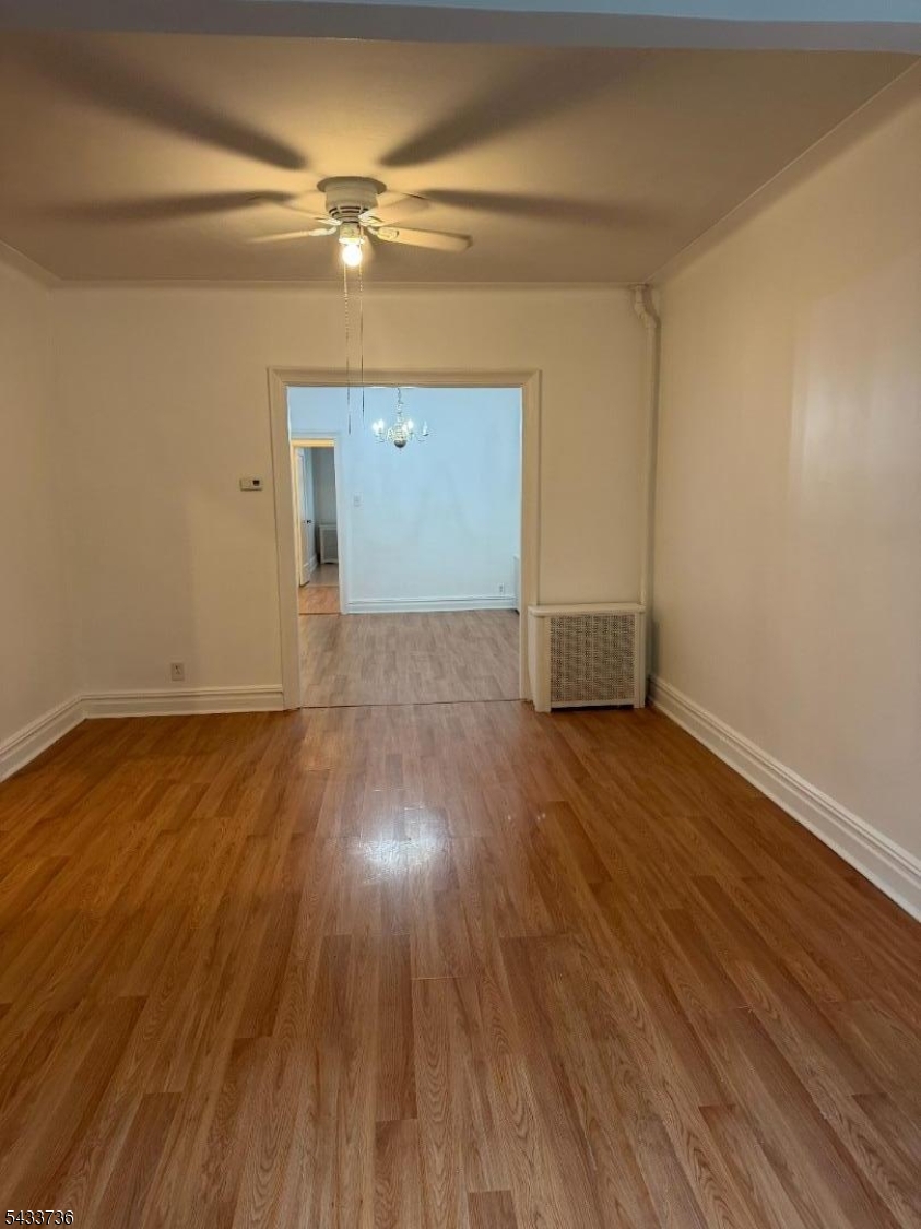 187 W 48Th St