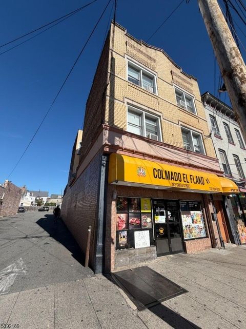 292 Smith St Perth Amboy City NJ 08861