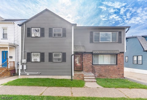 Photo for 330 N 11Th St