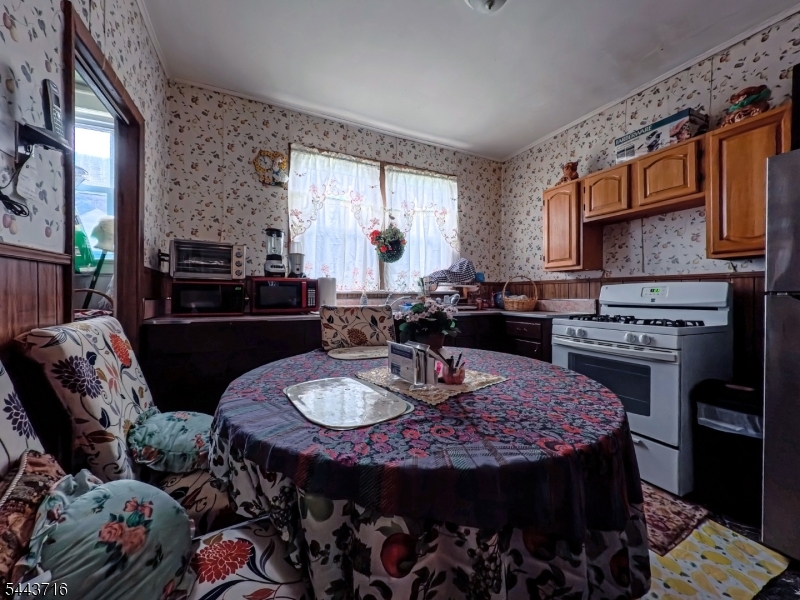 69 Wagner Pl