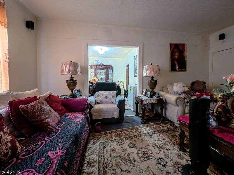 69 Wagner Pl
