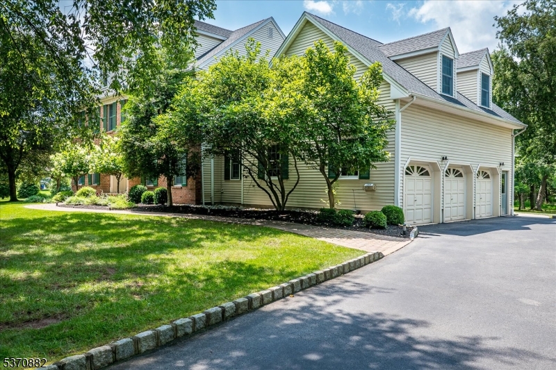 144 Belle Glades Ln