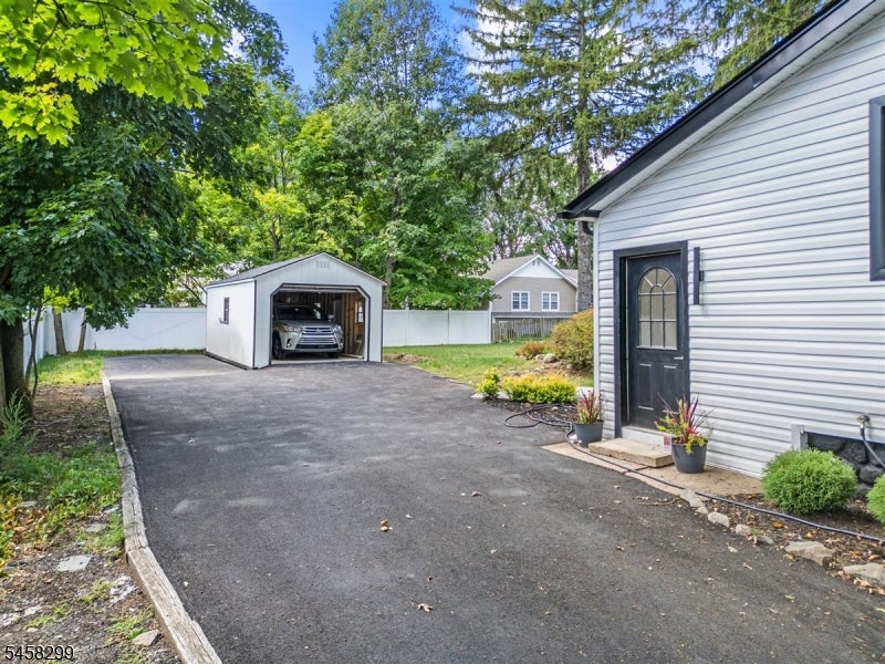 137 Myrtle Ave