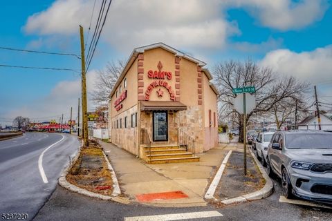 645 Garden St Elizabeth City NJ 07202