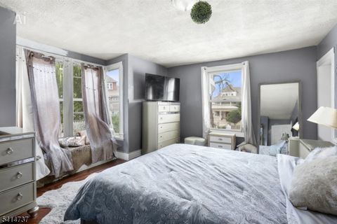 129 Greenwood Ave East Orange City NJ 07017