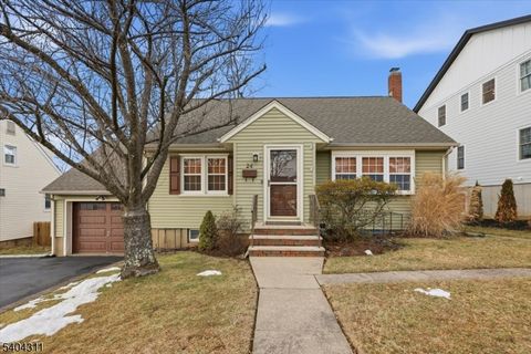 24 Ozone Ave Cedar Grove Twp. NJ 07009