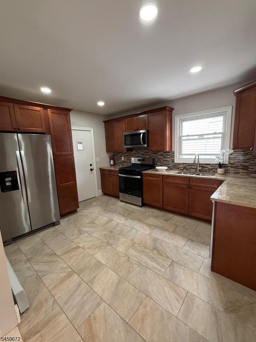 89-91 Chapman Pl 1