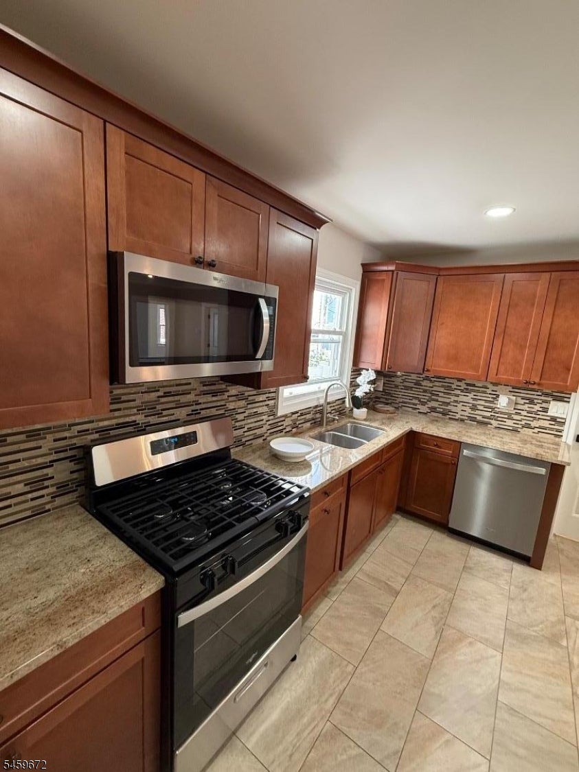 89-91 Chapman Pl 1