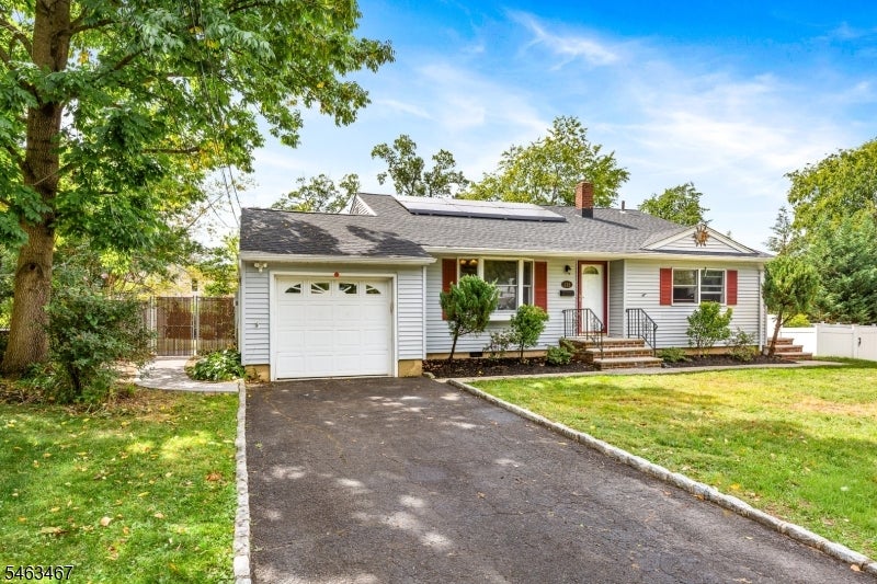 233 Henry Ct