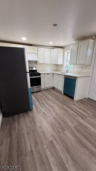 946 W 6Th St