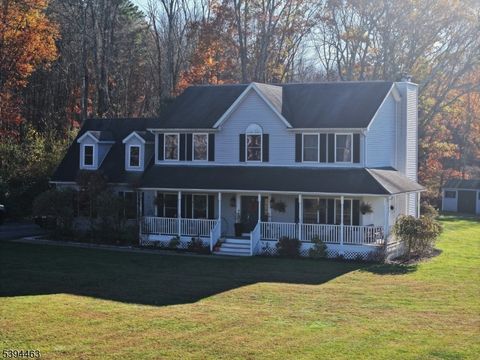 Photo of 4 Butternut Ln, Sandyston, NJ 07826 (MLS # 3995350)