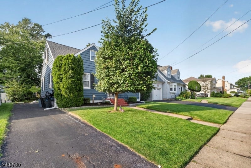 330 Hemlock Ave